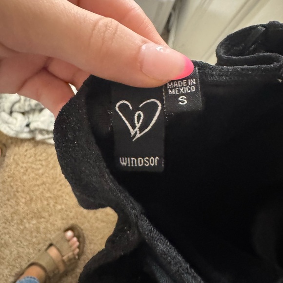 black formal dress. short. glitter. perfect condition. worn once. size x small. - Picture 4 of 4